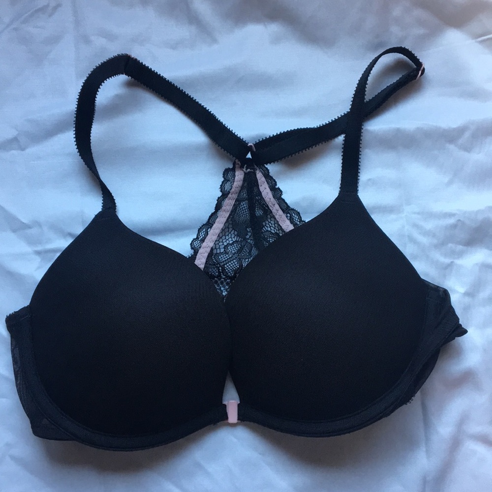 Black push up bra